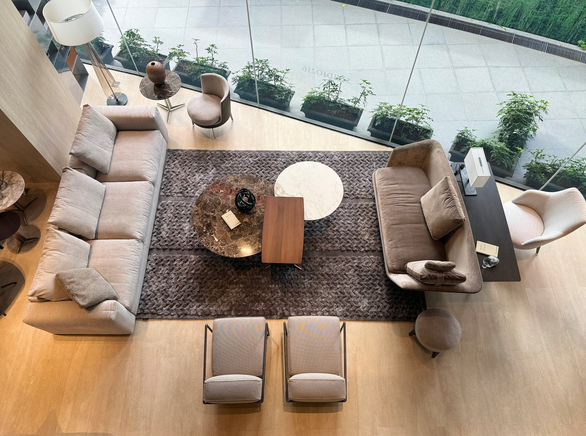 Bespoke Rug in Bamboo silk , CM 250 x 350
