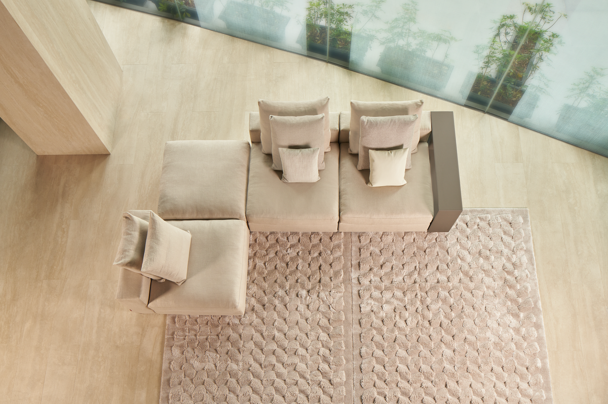 Bespoke Rug in Bamboo silk , CM 200 x 250